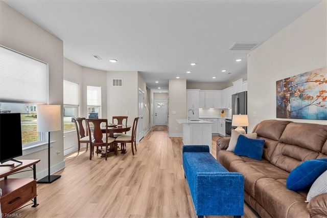 4954 Cannon Crossing Way, Greensboro, NC 27410