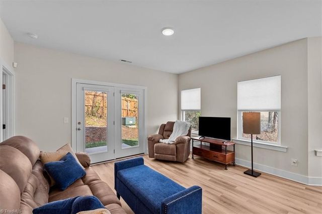 4954 Cannon Crossing Way, Greensboro, NC 27410