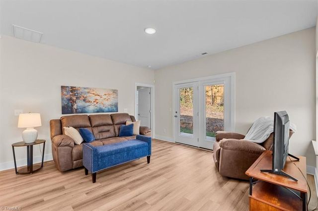 4954 Cannon Crossing Way, Greensboro, NC 27410