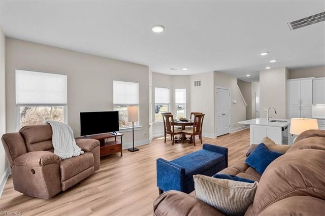 4954 Cannon Crossing Way, Greensboro, NC 27410