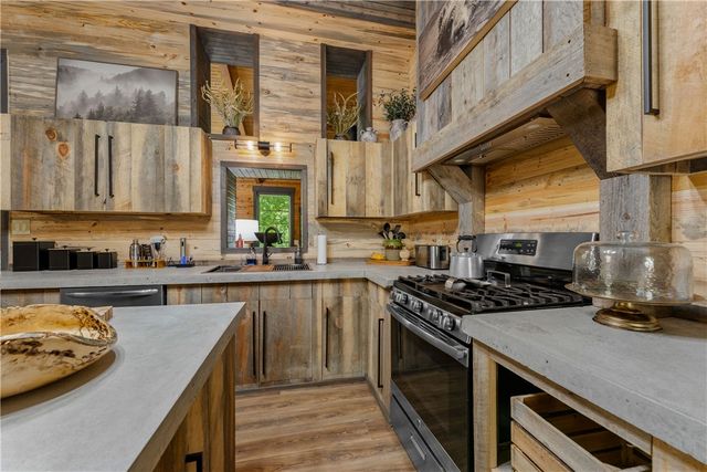 3931 Zack Road, Marshall, AR 72650