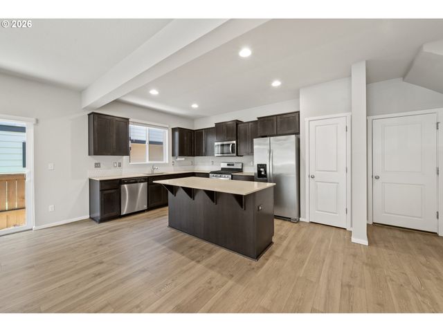 17121 Se CUYAHOGA Way, Happy Valley, OR 97086