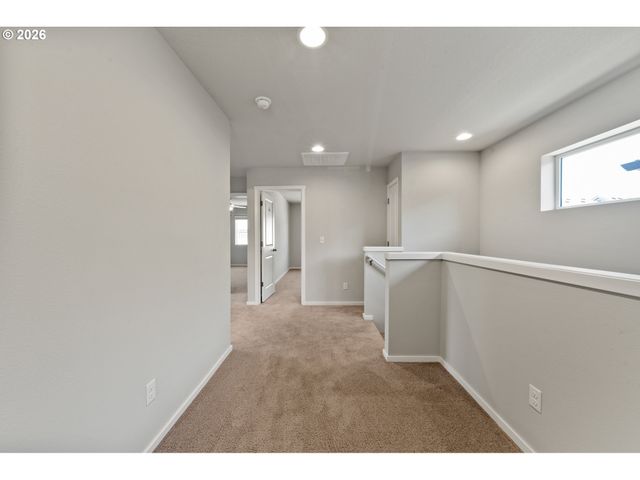 17121 Se CUYAHOGA Way, Happy Valley, OR 97086