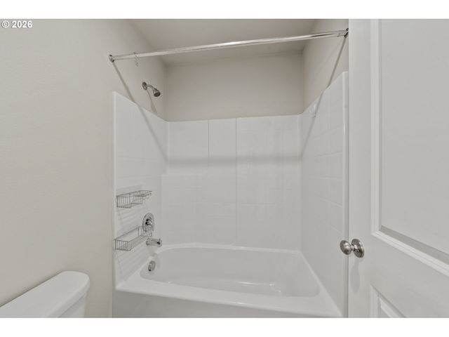 17121 Se CUYAHOGA Way, Happy Valley, OR 97086