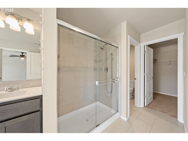 17121 Se CUYAHOGA Way, Happy Valley, OR 97086