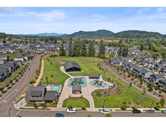 17121 Se CUYAHOGA Way, Happy Valley, OR 97086