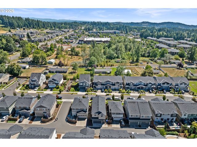17121 Se CUYAHOGA Way, Happy Valley, OR 97086