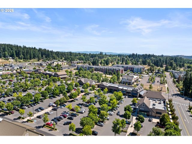 17121 Se CUYAHOGA Way, Happy Valley, OR 97086