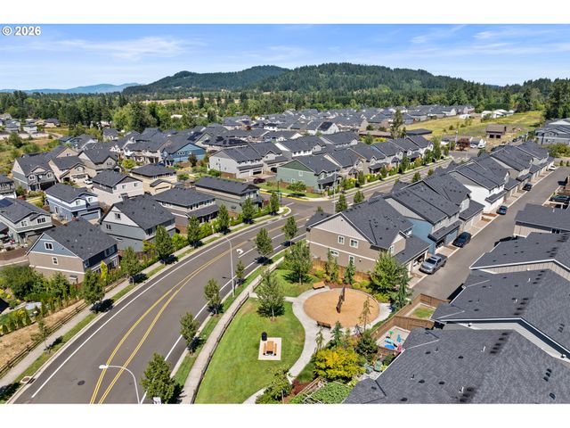 17121 Se CUYAHOGA Way, Happy Valley, OR 97086
