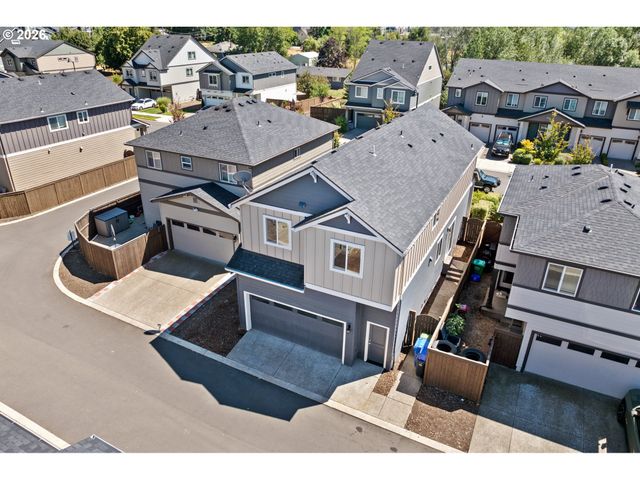 17121 Se CUYAHOGA Way, Happy Valley, OR 97086