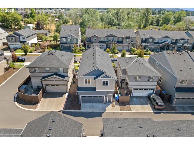 17121 Se CUYAHOGA Way, Happy Valley, OR 97086