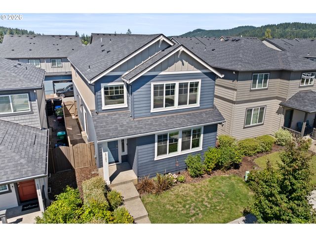 17121 Se CUYAHOGA Way, Happy Valley, OR 97086