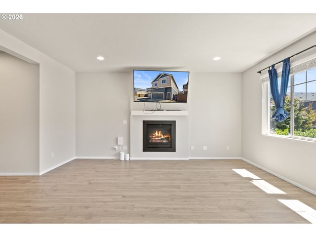 17121 Se CUYAHOGA Way, Happy Valley, OR 97086