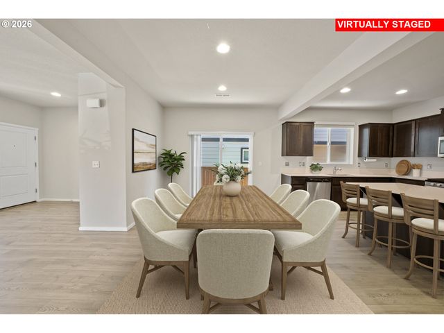17121 Se CUYAHOGA Way, Happy Valley, OR 97086