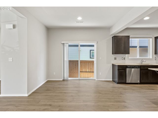 17121 Se CUYAHOGA Way, Happy Valley, OR 97086