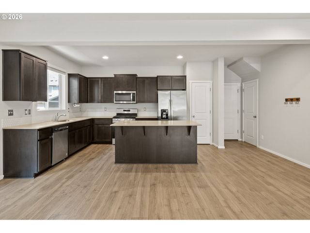 17121 Se CUYAHOGA Way, Happy Valley, OR 97086