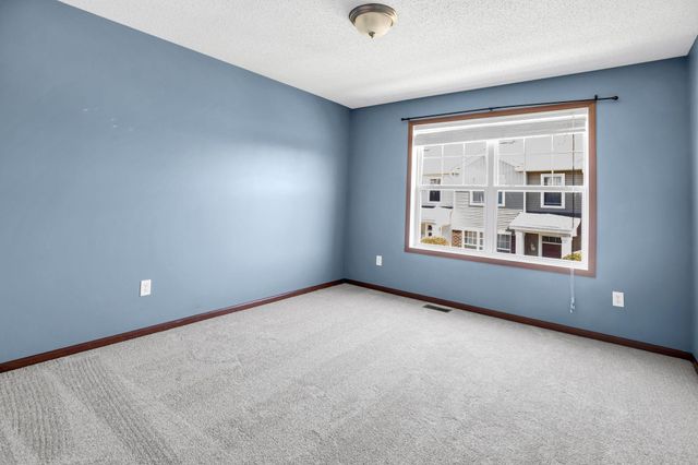 3407 Hazel Trail F, Woodbury, MN 55129