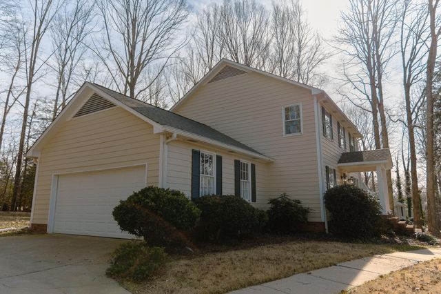 810 Somerset Place, Spartanburg, SC 29301