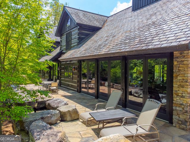 1 Burton Island, Tiger, GA 30576