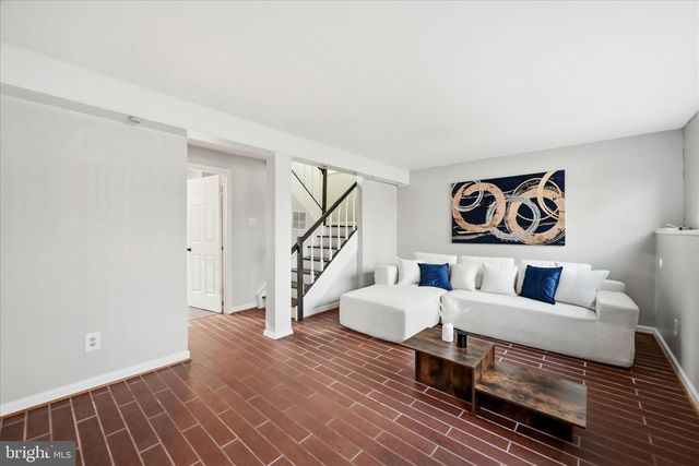 5211 PLEASURE COVE CT, Alexandria, VA 22315