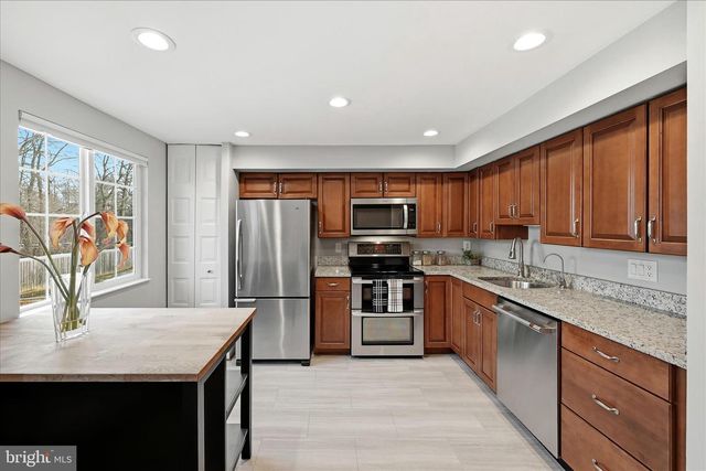 5211 PLEASURE COVE CT, Alexandria, VA 22315