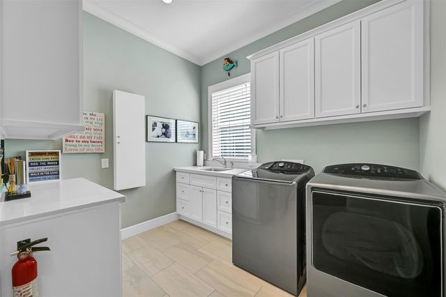 3323 Lanyard Place, Galveston, TX 77554