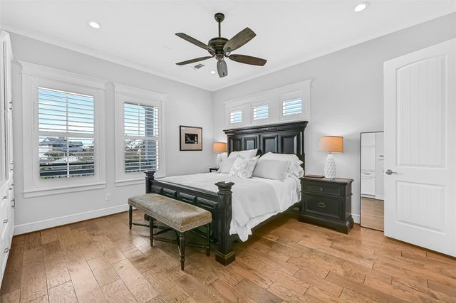 3323 Lanyard Place, Galveston, TX 77554