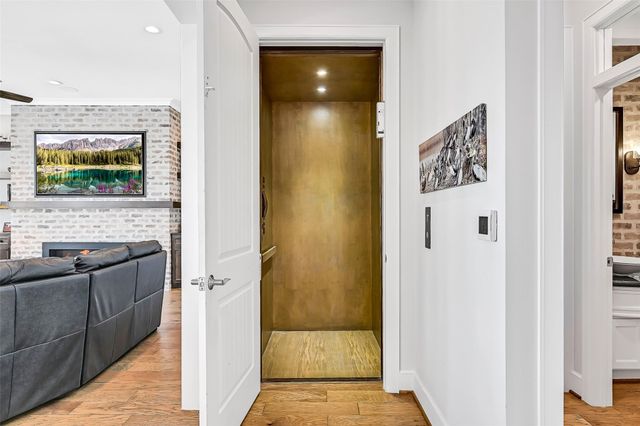 3323 Lanyard Place, Galveston, TX 77554