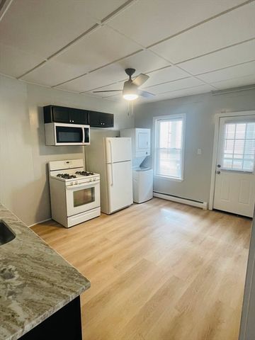 81 Richards Ave 3, North Attleboro, MA 02760