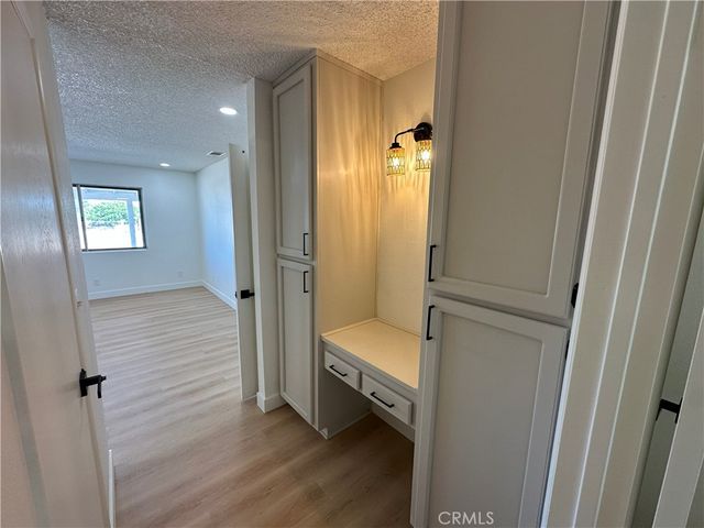 11861 10th, Hesperia, CA 92345