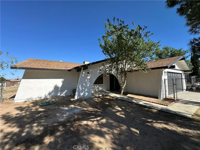11861 10th, Hesperia, CA 92345
