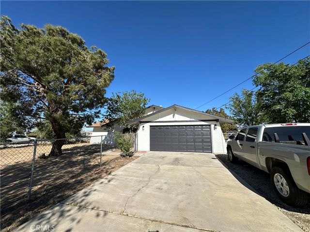 11861 10th, Hesperia, CA 92345