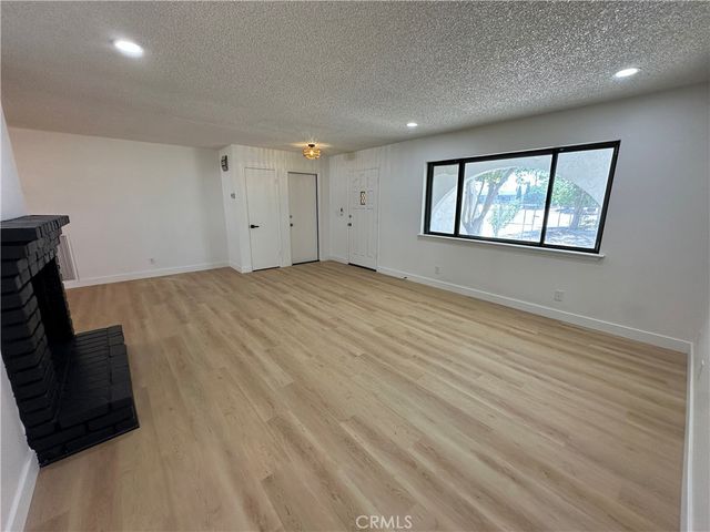 11861 10th, Hesperia, CA 92345