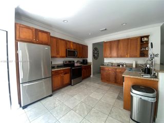 10770 NW 74th Ln 10770, Doral, FL 33178