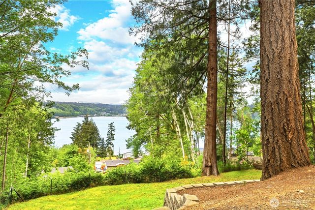 210 E Panorama Drive, Shelton, WA 98584