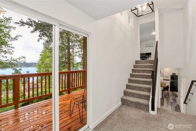 210 E Panorama Drive, Shelton, WA 98584