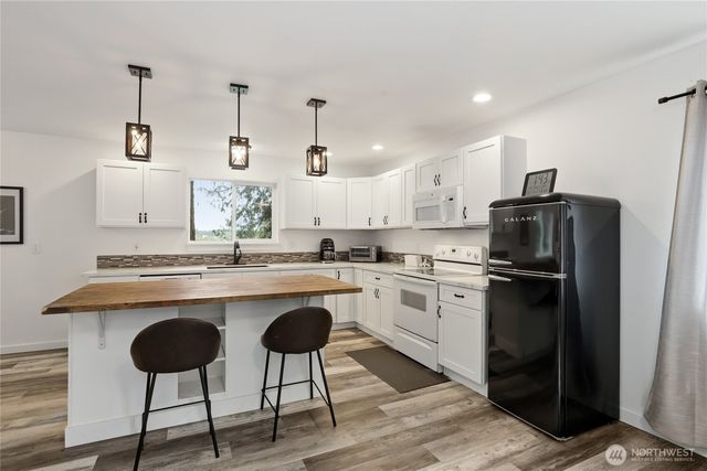 210 E Panorama Drive, Shelton, WA 98584