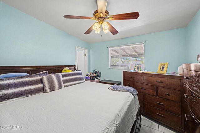 3201 W BETHANY HOME Road, Phoenix, AZ 85017