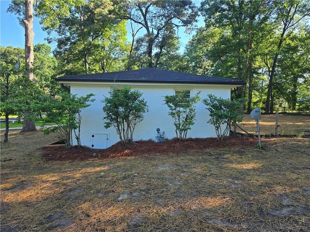3325 Commodore Drive, Powder Springs, GA 30127