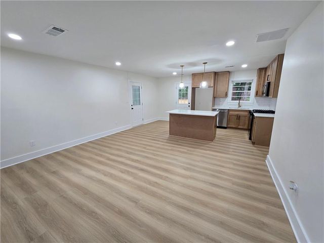 3325 Commodore Drive, Powder Springs, GA 30127