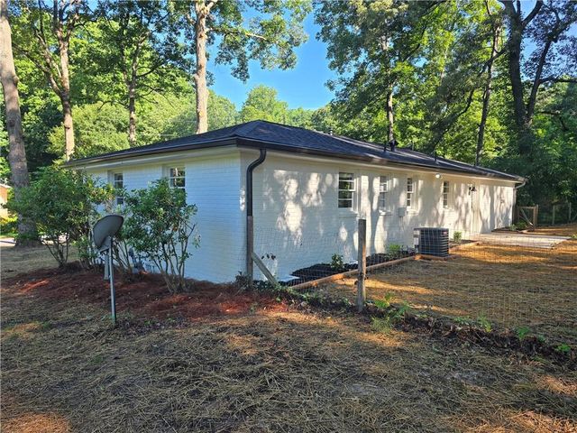 3325 Commodore Drive, Powder Springs, GA 30127