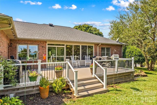 110 Dobbs Drive, Statesville, NC 28625