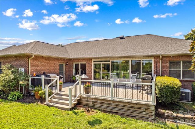110 Dobbs Drive, Statesville, NC 28625