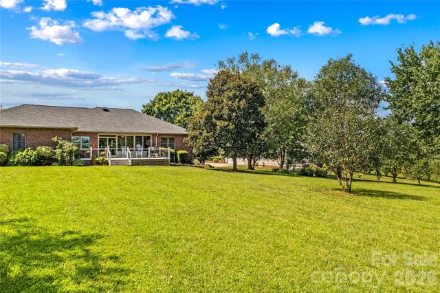 110 Dobbs Drive, Statesville, NC 28625