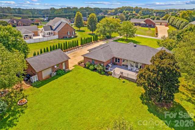 110 Dobbs Drive, Statesville, NC 28625
