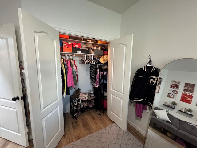 511 Emma Street, Grandview, TX 76050