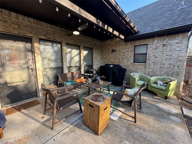 511 Emma Street, Grandview, TX 76050