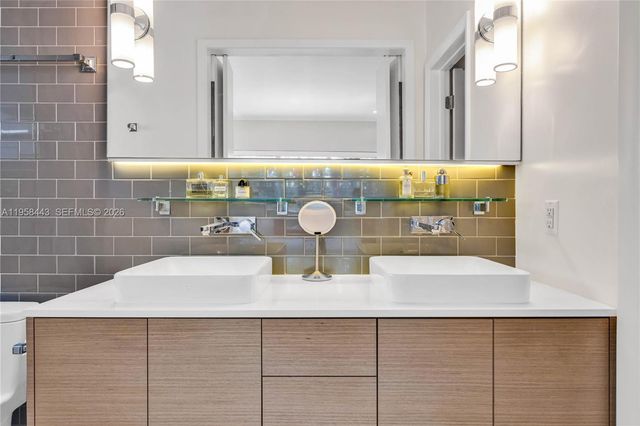 420 NE 87th St, El Portal, FL 33138