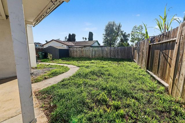 201 Dorothy Court, Escondido, CA 92027