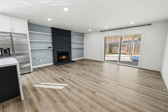 201 Dorothy Court, Escondido, CA 92027